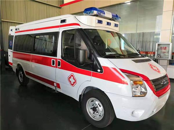 东阿县福特V362救护车